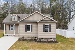 127 Daniel St, Oxford, NC 27565 - Photo 2