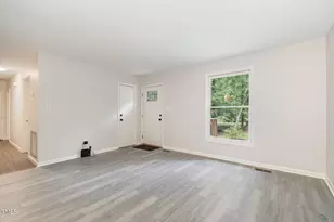 1512 Edwards Dr, Chapel Hill, NC 27516 - Photo 6