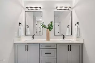 1003 Canterbury Rd, Raleigh, NC 27607 - Photo 18