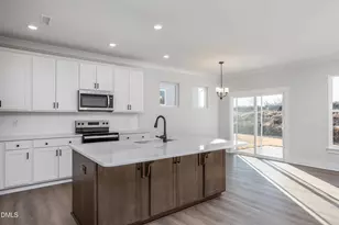 32 Quilting Dr, Benson, NC 27504 - Photo 8