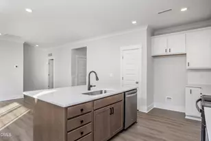 32 Quilting Dr, Benson, NC 27504 - Photo 12