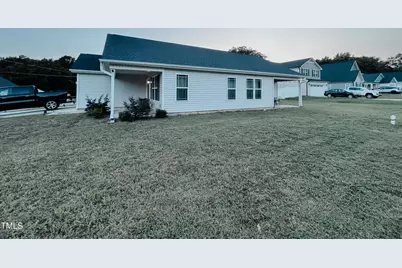 103 E Allen Street, Four Oaks, NC 27524 - Photo 10