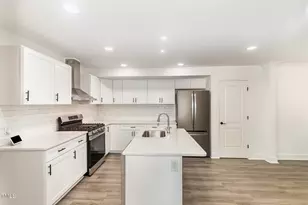 819 Cumberland St, Raleigh, NC 27610 - Photo 10