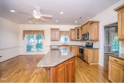 128 Crescent Drive, Dunn, NC 28334 - Photo 8