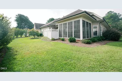 128 Crescent Drive, Dunn, NC 28334 - Photo 2