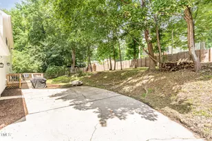 211 Wyatts Pond Ln, Cary, NC 27513 - Photo 28