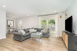 211 Wyatts Pond Ln, Cary, NC 27513 - Photo 8