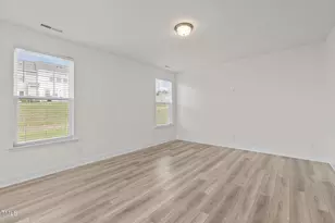 1200 Sidney Crk Dr, Zebulon, NC 27597 - Photo 10