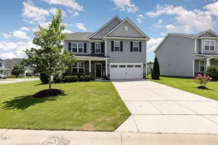 609 Golden Plum Ln, Zebulon, NC 27597 - Photo 2