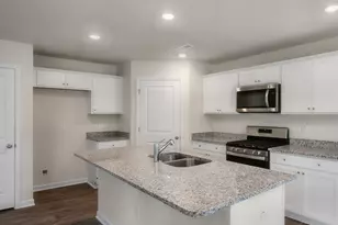 125 Carriedelle Ln, Wilsons Mills, NC 27577 - Photo 10