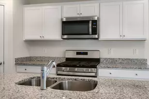 125 Carriedelle Ln, Wilsons Mills, NC 27577 - Photo 8