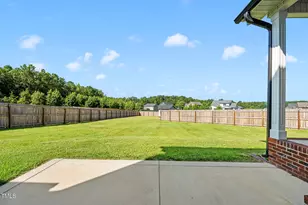 119 Oakhaven Dr, Holly Springs, NC 27540 - Photo 4