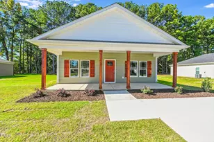 310 S Eastwood Dr, Benson, NC 27504 - Photo 2