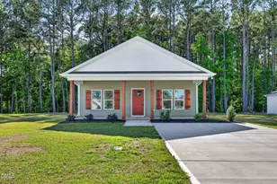 310 S Eastwood Dr, Benson, NC 27504 - Photo 2
