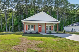 310 S Eastwood Dr, Benson, NC 27504 - Photo 4