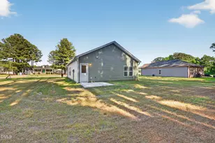 310 S Eastwood Dr, Benson, NC 27504 - Photo 34