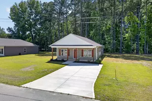 310 S Eastwood Dr, Benson, NC 27504 - Photo 34