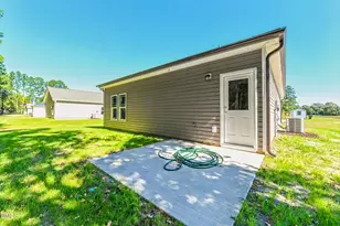 312 S Eastwood Dr, Benson, NC 27504 - Photo 26