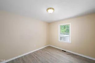 409 E 10th St, Siler City, NC 27344 - Photo 14