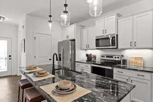 170 N District Ave, Clayton, NC 27527 - Photo 4