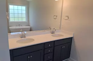 1055 Tulloch Ct, Burlington, NC 27215 - Photo 8