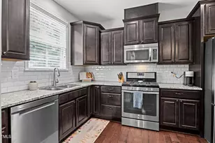 1009 Contessa Dr, Cary, NC 27513 - Photo 10