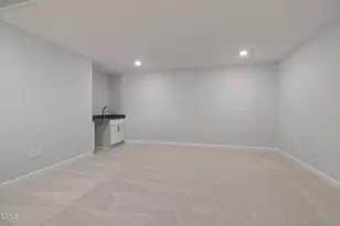 704 Blackpool Dr, Durham, NC 27703 - Photo 16