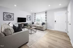 1508 Ivy Mdw Ln, Zebulon, NC 27597 - Photo 10