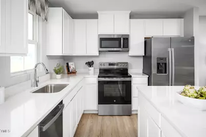 1508 Ivy Meadow Lane, Zebulon, NC 27597 - Photo 4