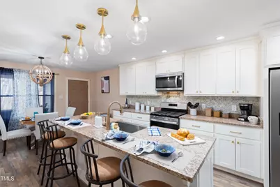 402 W Clay Street, Mebane, NC 27302 - Photo 2