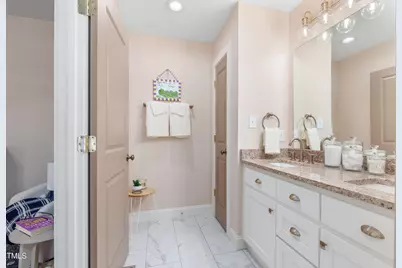 402 W Clay Street, Mebane, NC 27302 - Photo 8