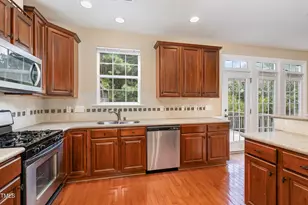 300 Christine Ct, Chapel Hill, NC 27516 - Photo 10
