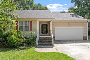 212 Webfoot Dr, Garner, NC 27529 - Photo 2