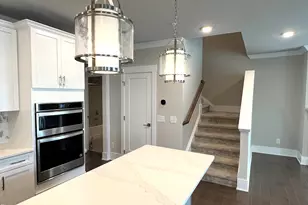 10530 Sablewood Dr, Raleigh, NC 27617 - Photo 12