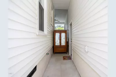 704 N Lincoln Street, Benson, NC 27504 - Photo 32