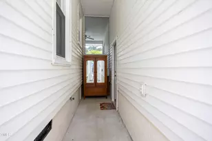 704 N Lincoln St, Benson, NC 27504 - Photo 32