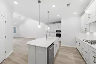 712 Blackpool Dr, Durham, NC 27703 - Photo 4