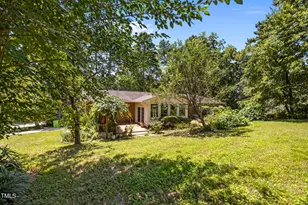 1605 Beechwood Dr, Raleigh, NC 27609 - Photo 36