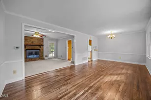 1605 Beechwood Dr, Raleigh, NC 27609 - Photo 8