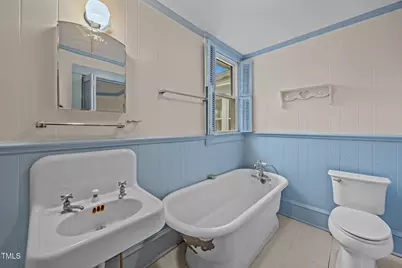 301 E H Street, Erwin, NC 28339 - Photo 38