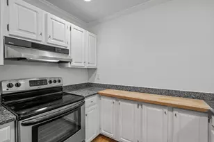 700 Bishops Park Dr, Raleigh, NC 27605 - Photo 4