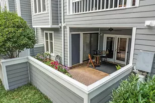 700 Bishops Park Dr, Raleigh, NC 27605 - Photo 22