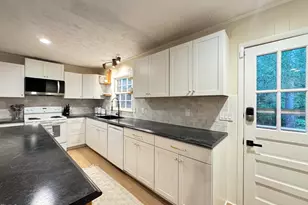 1926 N Pearl St, Fayetteville, NC 28303 - Photo 8