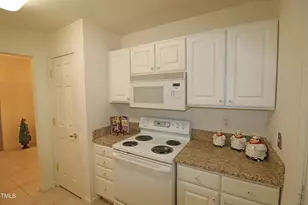 2530 Friedland Pl, Raleigh, NC 27617 - Photo 8