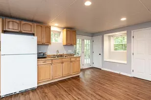 5704 Baird Dr, Raleigh, NC 27606 - Photo 22