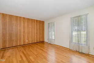 610 SE Maynard Rd, Cary, NC 27511 - Photo 6