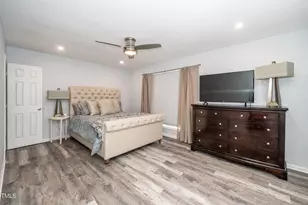 5961 Dixon Dr, Raleigh, NC 27609 - Photo 20