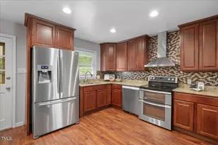 5812 Old Forge Cir, Raleigh, NC 27609 - Photo 4