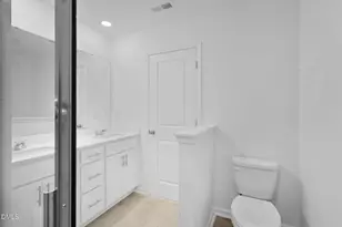 2301 Oakwood Meadows Ln, Raleigh, NC 27604 - Photo 28