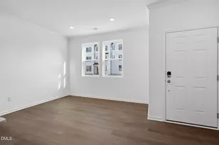 2305 Oakwood Meadows Ln, Raleigh, NC 27604 - Photo 4